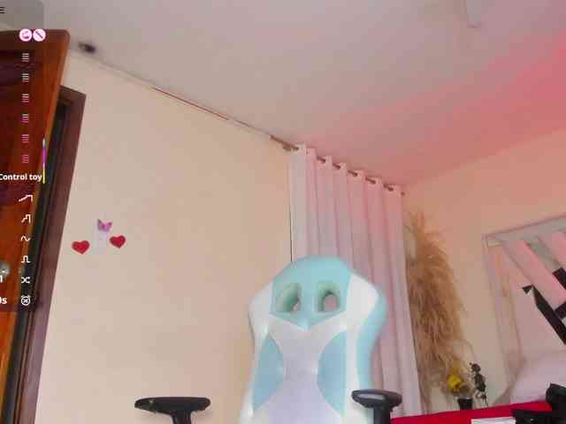 Zully-Jones webcam