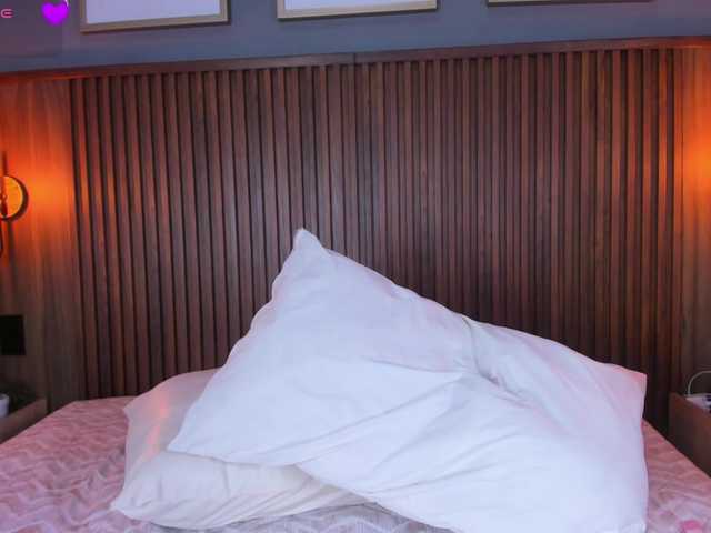 Tammys4's BongaCams show and profile