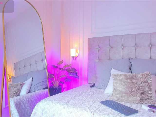 le modèle Tammys4 est en webcam porno dans un show sur le site bongacams, il possède les tags suivants: Latino/Hispanic,Redhead,Shaved