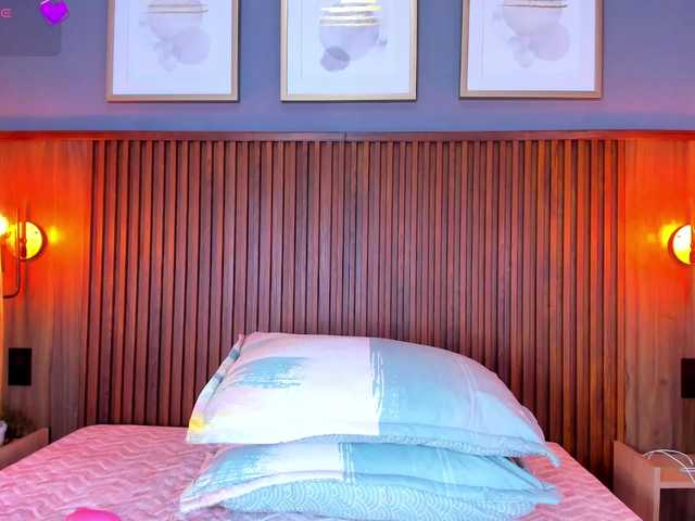 Tammys4 webcam bongacams model stream image