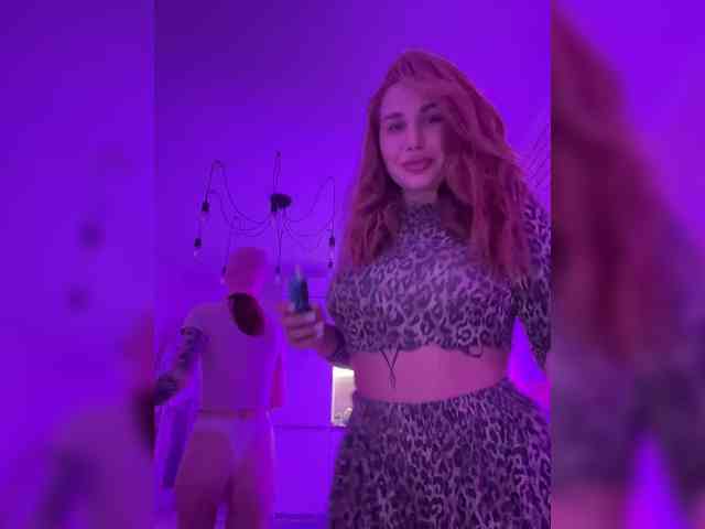 lovebarbiebig webcam