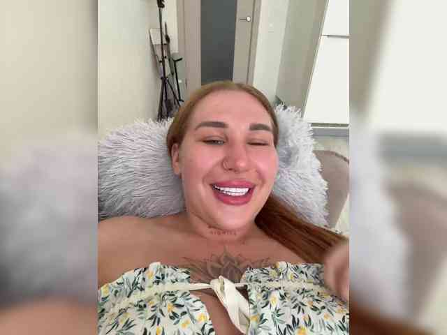 live chatting HannaSveet