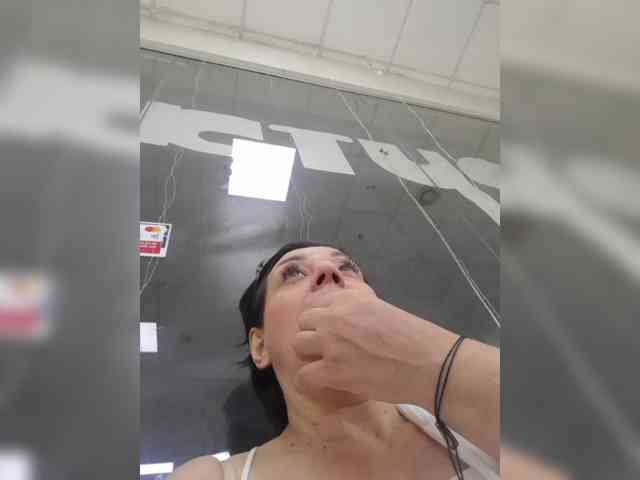 Denisa750 webcam