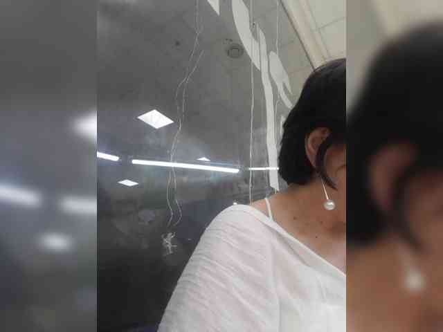 Denisa750 webcam