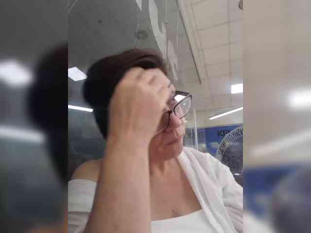 Denisa750 webcam