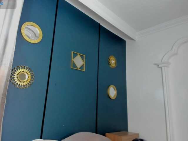 lia-sexx19's BongaCams show and profile