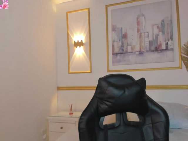 lia-sexx19's BongaCams show and profile