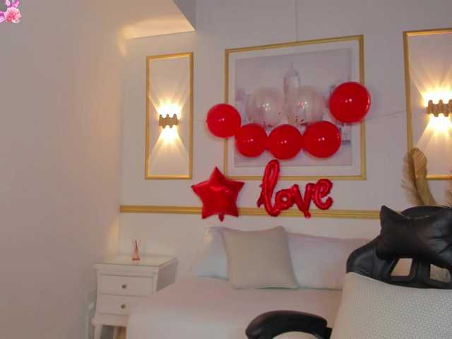 lia-sexx19's BongaCams show and profile