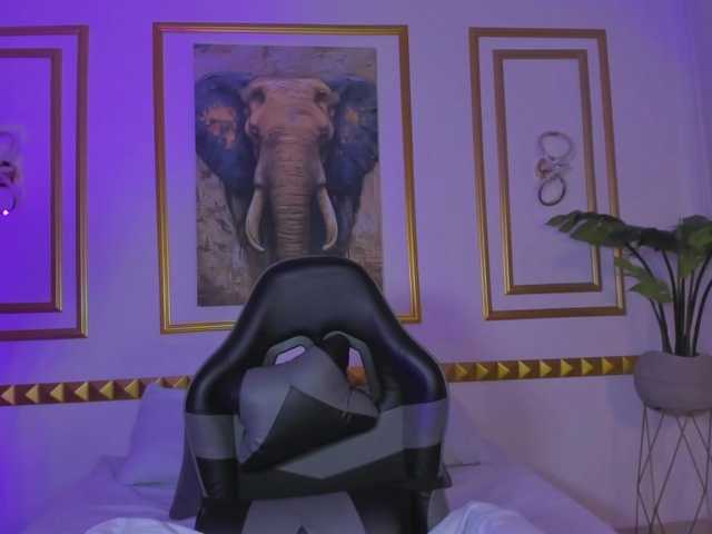 lia-sexx19's BongaCams show and profile