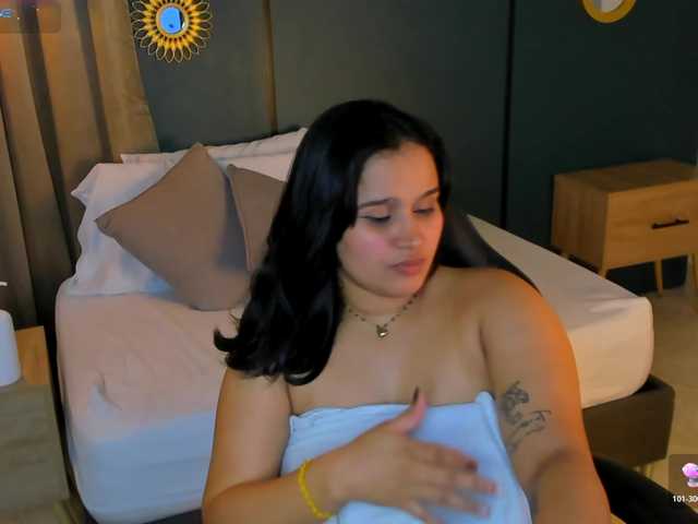 lia-sexx19's BongaCams show and profile