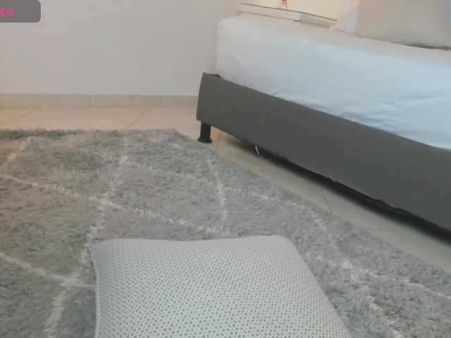 lia-sexx19's BongaCams show and profile