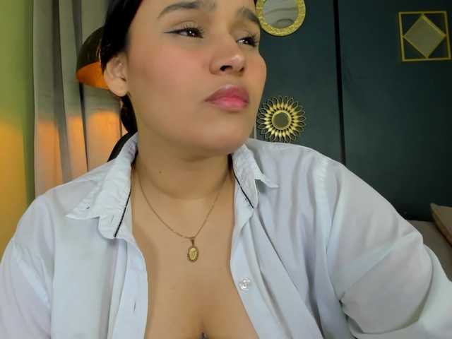 lia-sexx19's BongaCams show and profile