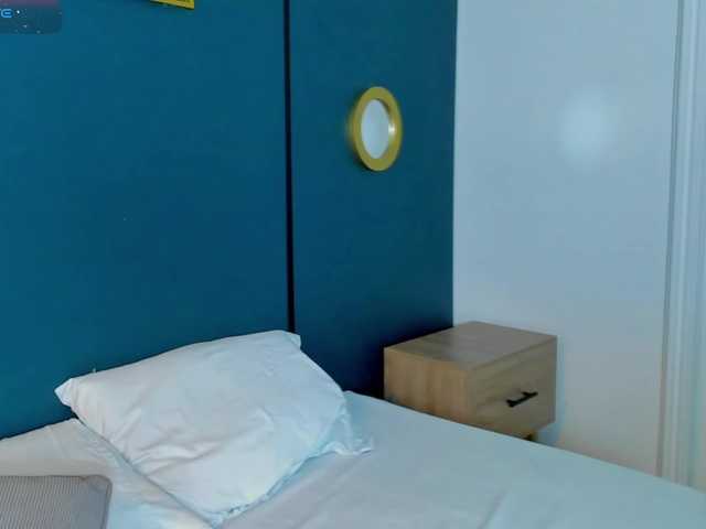 lia-sexx19's BongaCams show and profile