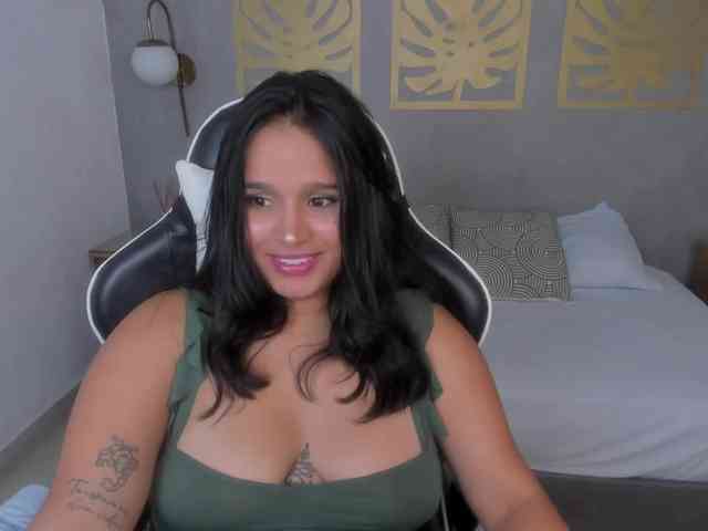 lia-sexx19 webcam