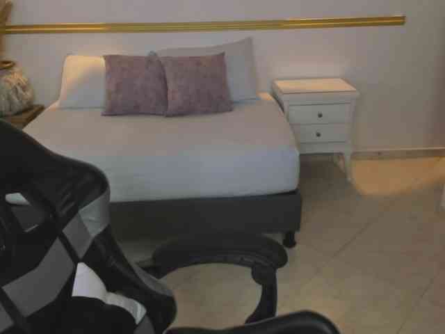 lia-sexx19 webcam