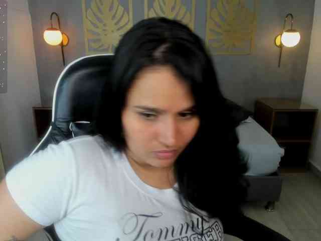lia-sexx19's webcam live show