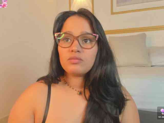 lia-sexx19 lia-sexx19