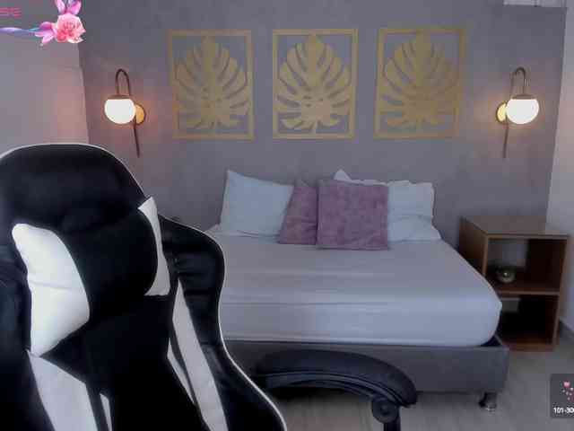 lia-sexx19 webcam