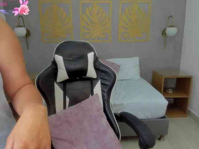 lia-sexx19 webcam