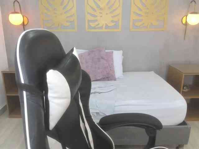 lia-sexx19 webcam