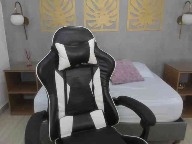 lia-sexx19 webcam