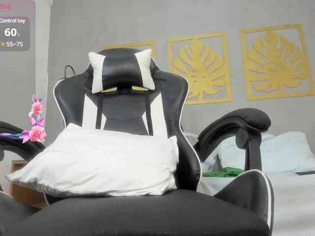 lia-sexx19 webcam