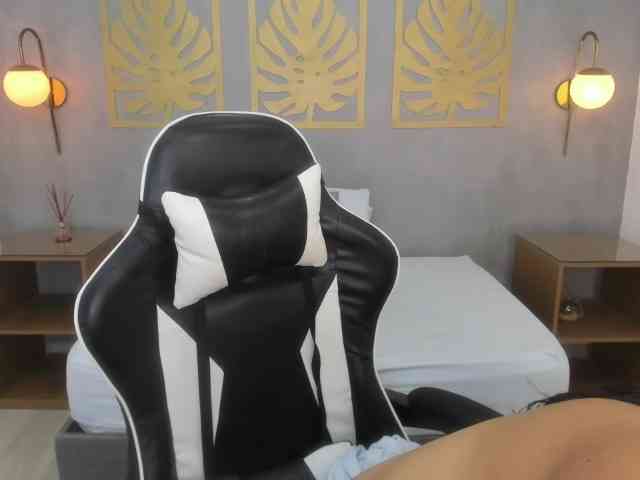 lia-sexx19 webcam