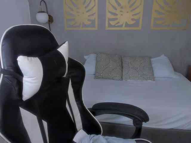 lia-sexx19 webcam