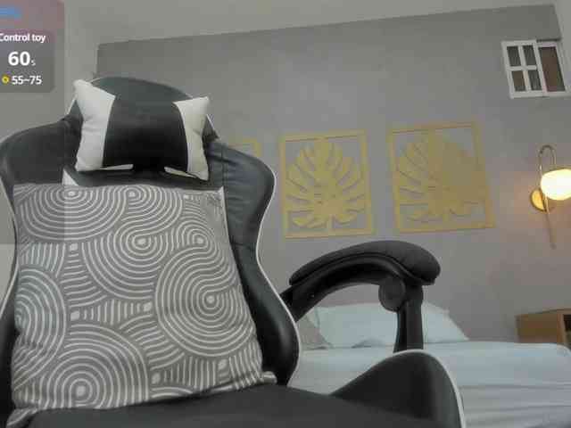 lia-sexx19 webcam
