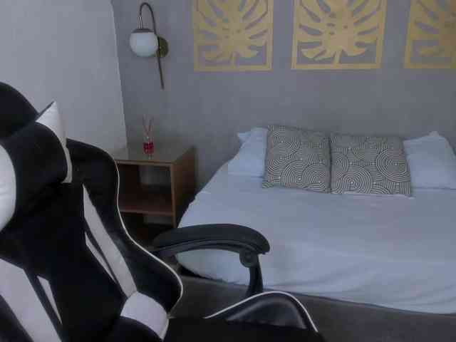 lia-sexx19 webcam