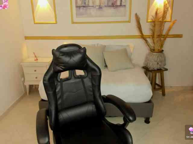 lia-sexx19 Live Webcam on BongaCams