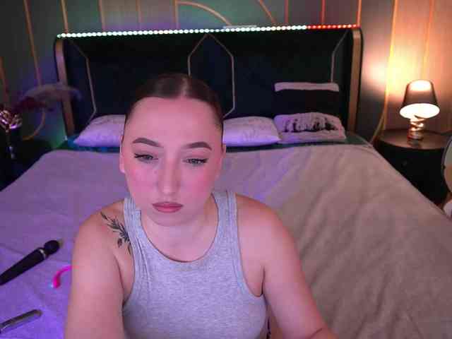 MonAmourrr webcam