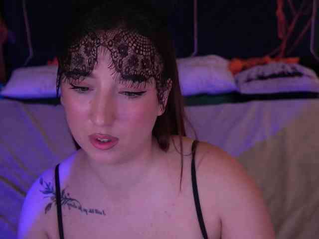 MonAmourrr webcam