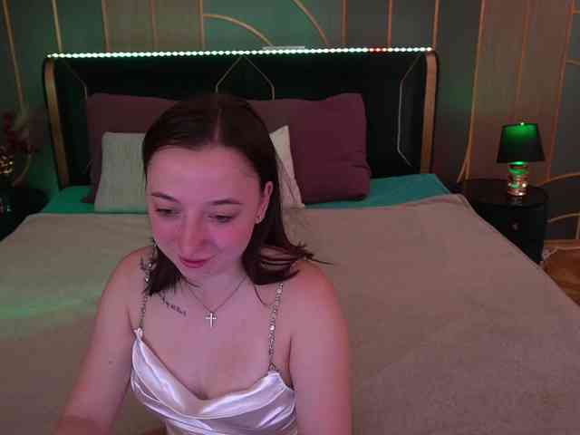 striptease chat room MiuMiow
