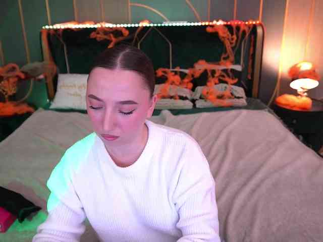 MonAmourrr webcam