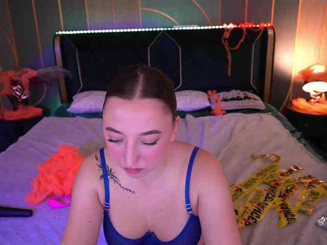 MonAmourrr webcam