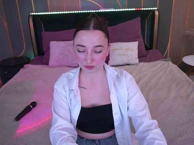 MonAmourrr webcam