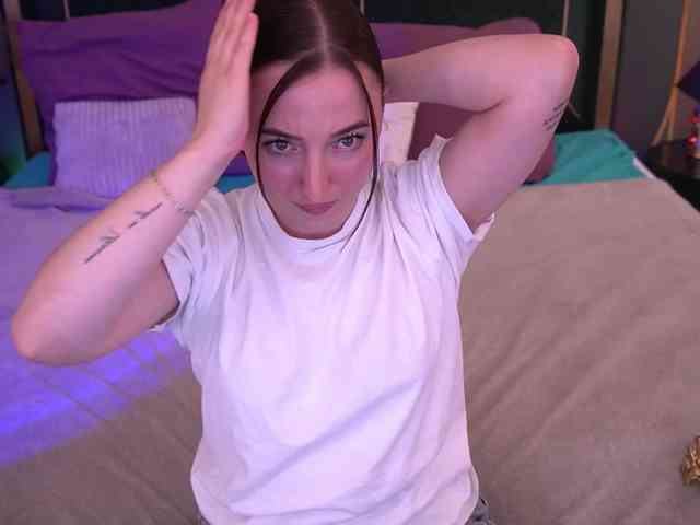MonAmourrr webcam