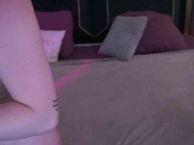 MonAmourrr webcam