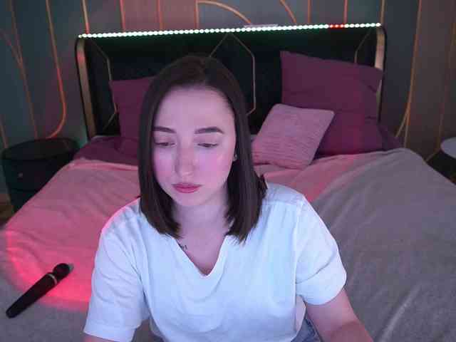 MonAmourrr webcam