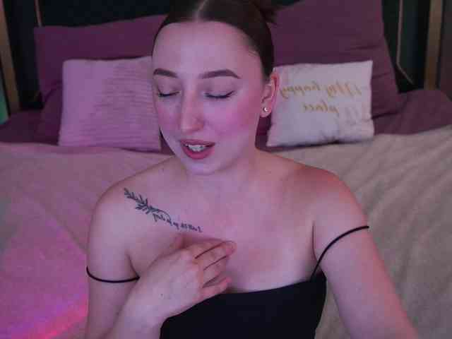MonAmourrr webcam