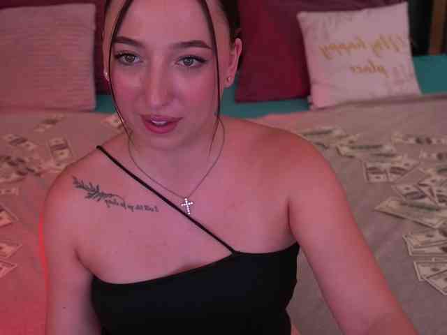MonAmourrr webcam