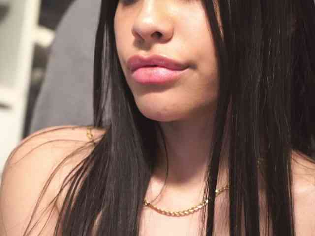 capriciousqueen webcam