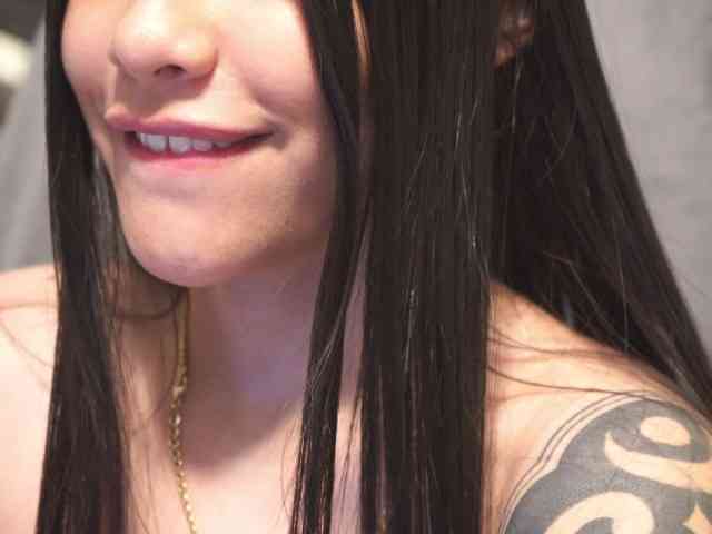 capriciousqueen webcam