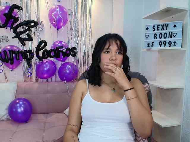 LiliWithe webcam