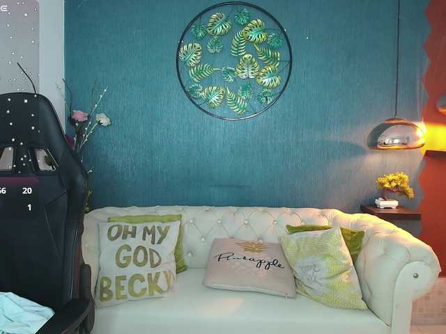 Miaynocolucci Live Webcam on BongaCams