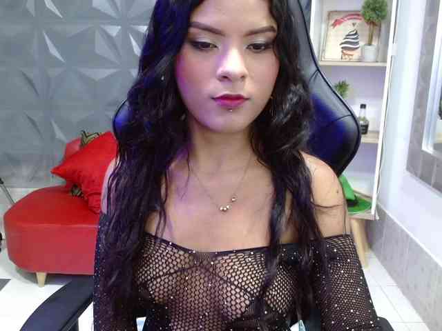 Miaynocolucci webcam