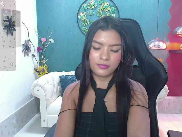 Miaynocolucci webcam