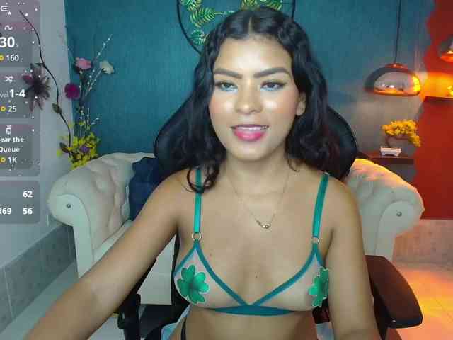 Miaynocolucci webcam