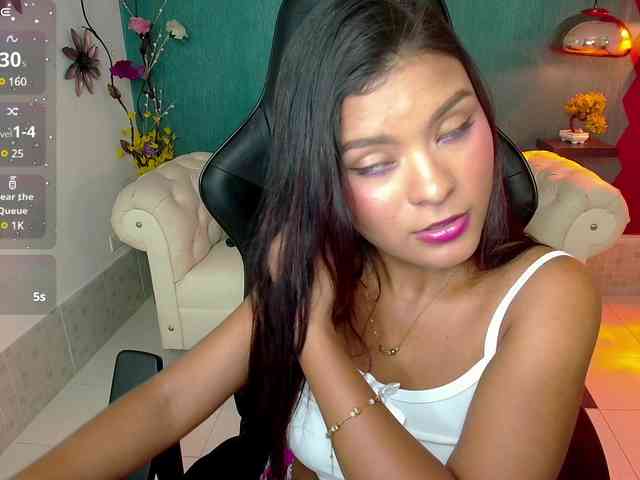 Miaynocolucci webcam